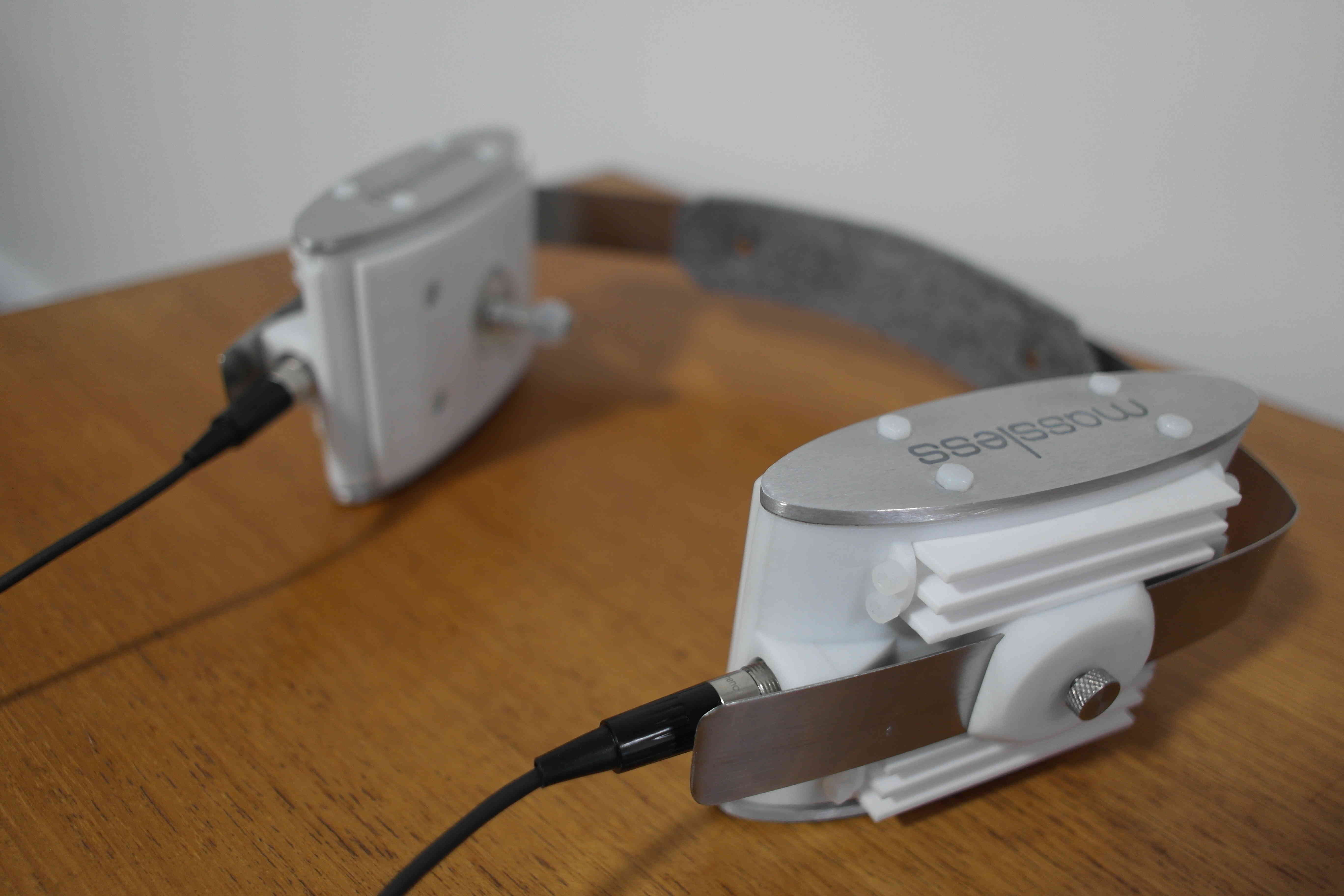 massless plasma headphone